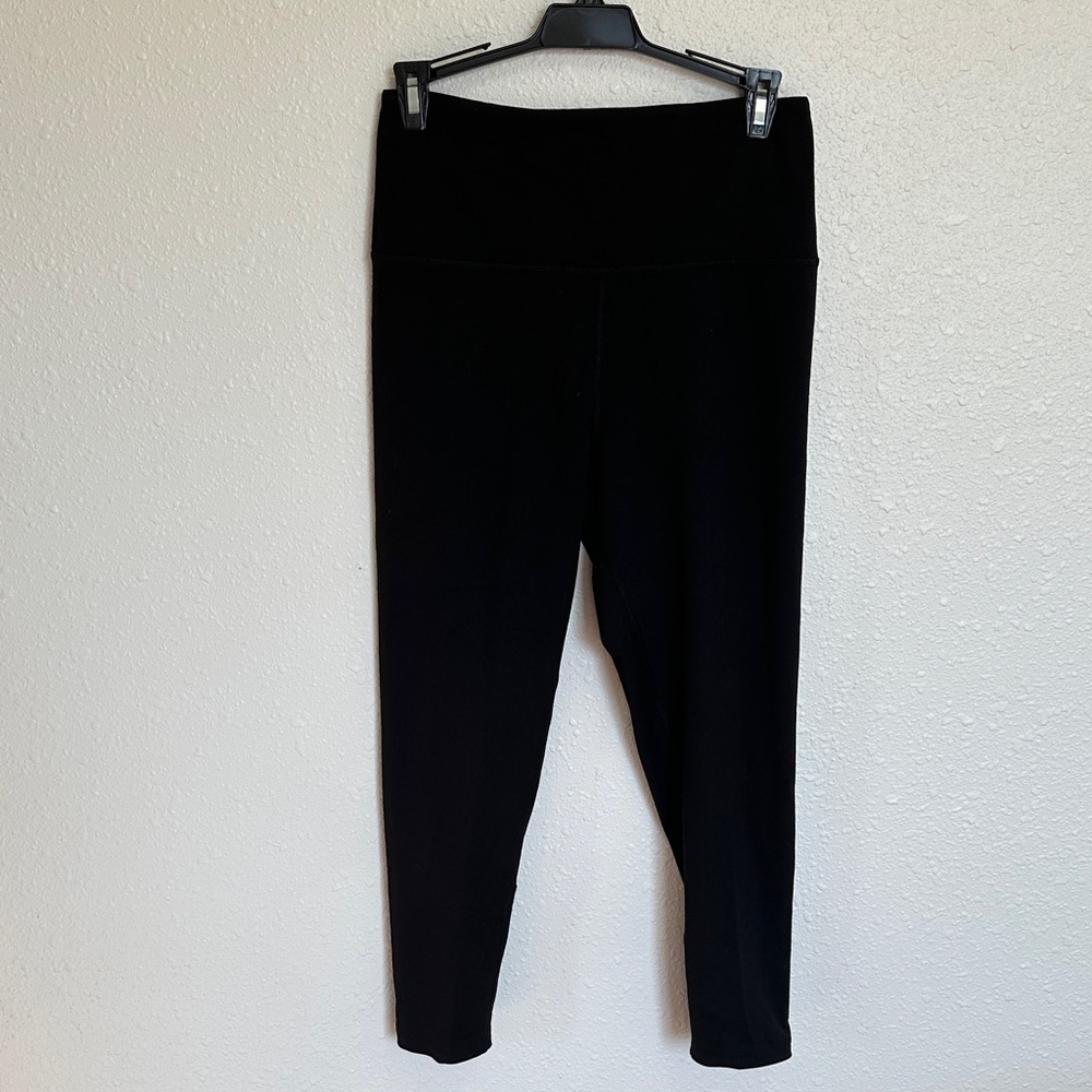 Victoria's Secret Pink Ultimate Black Leggings Size Medium